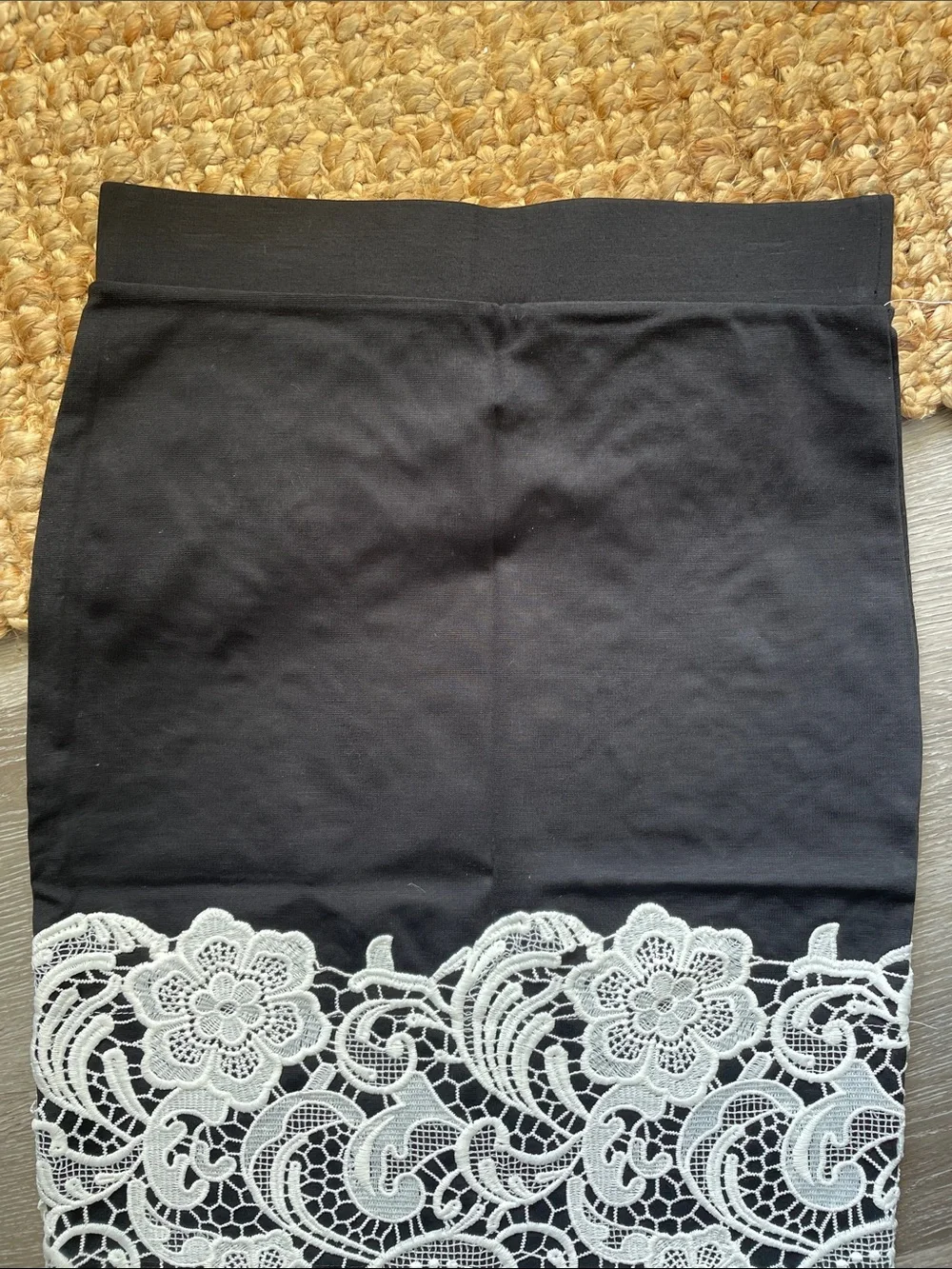 Olivia Blu Black/White Lace Pencil Skirt